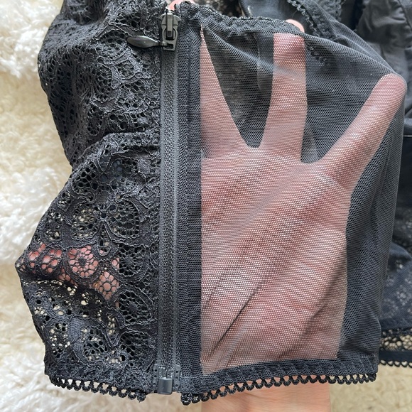 VS | bralette duo - Picture 9 of 11